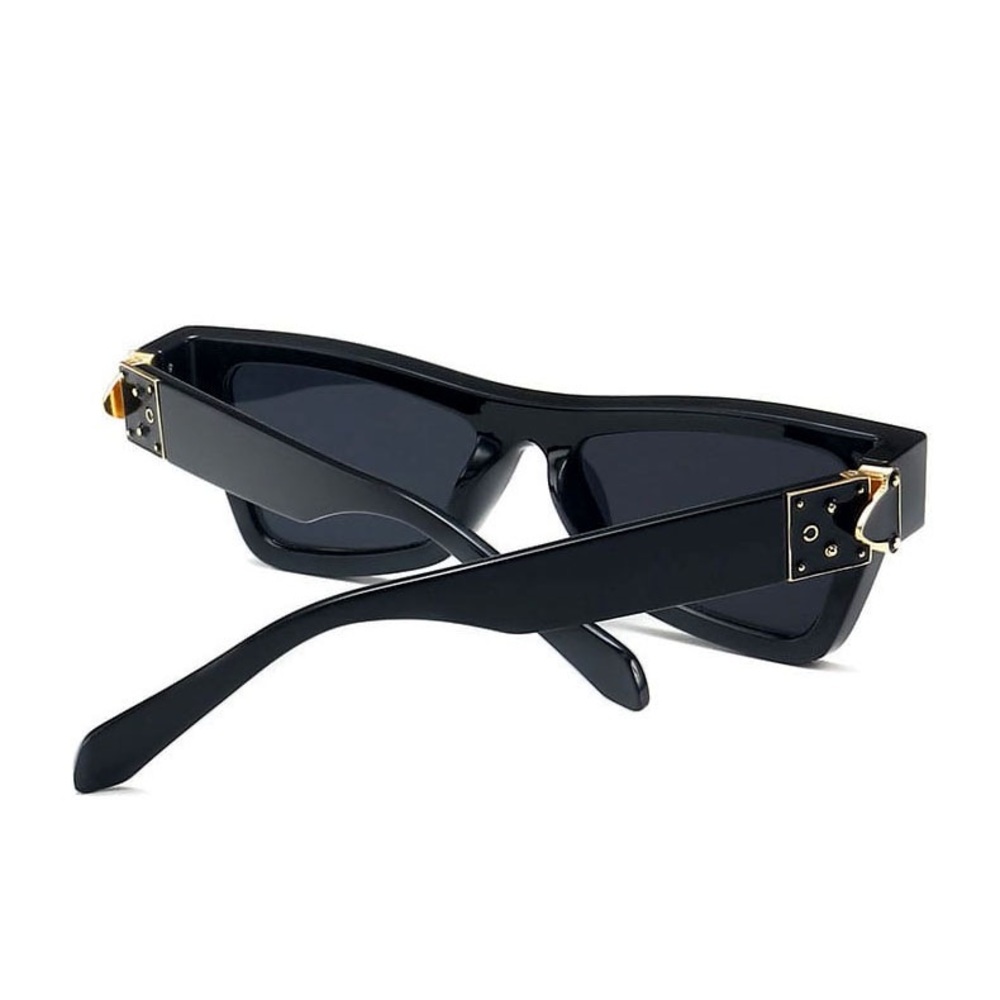Black Rectangle Frame Sunglasses - Picture 4 of 4